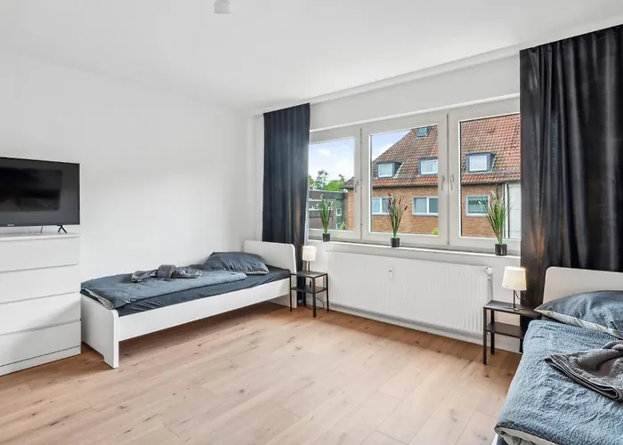 Apartment Worker Place *